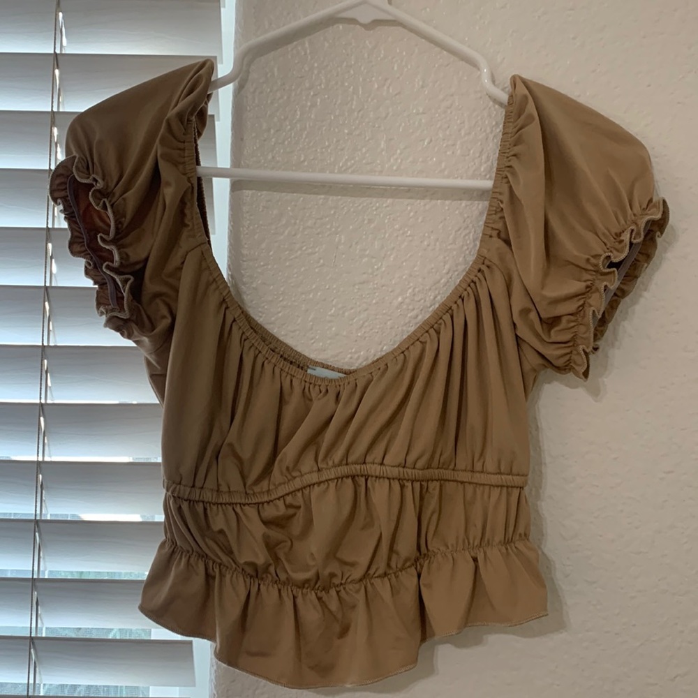 Brown Stella short sleeve crop top